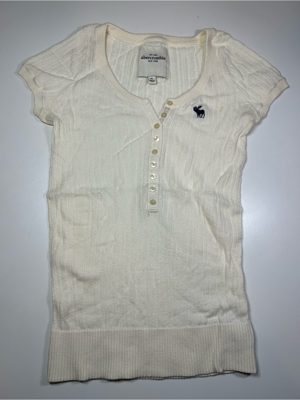 abercrombie kids Girl's XL Cream Ribbed Short Sleeve Henley Sweater T Navy Logo